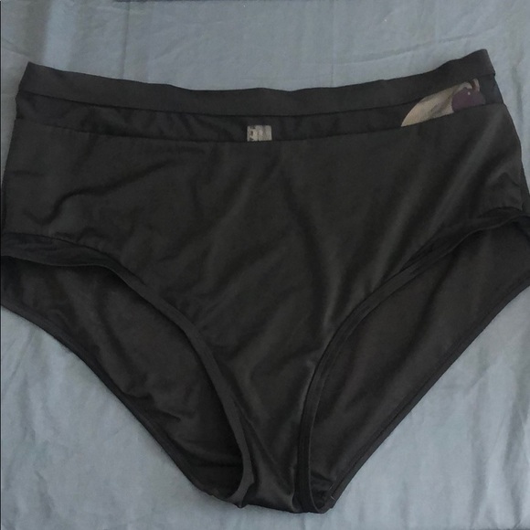 Plus Size swim bottom - Picture 1 of 3